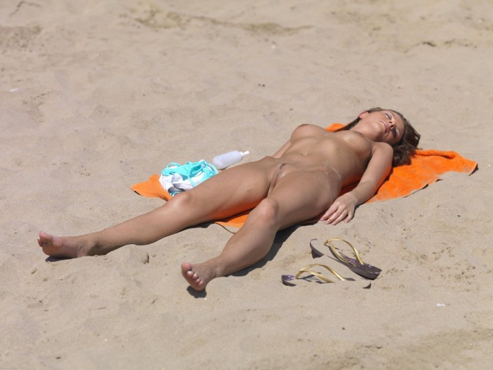 Girl Nude Beach Teasing
