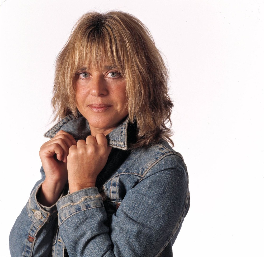 Найти фото с альбома Rock hard 1980 года Suzi quatro