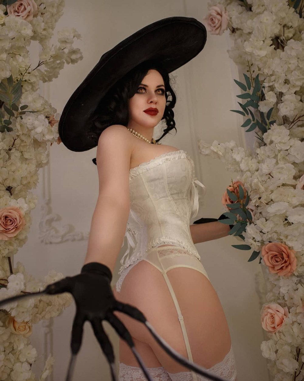 Resident Evil Village леди Димитреску Cosplay