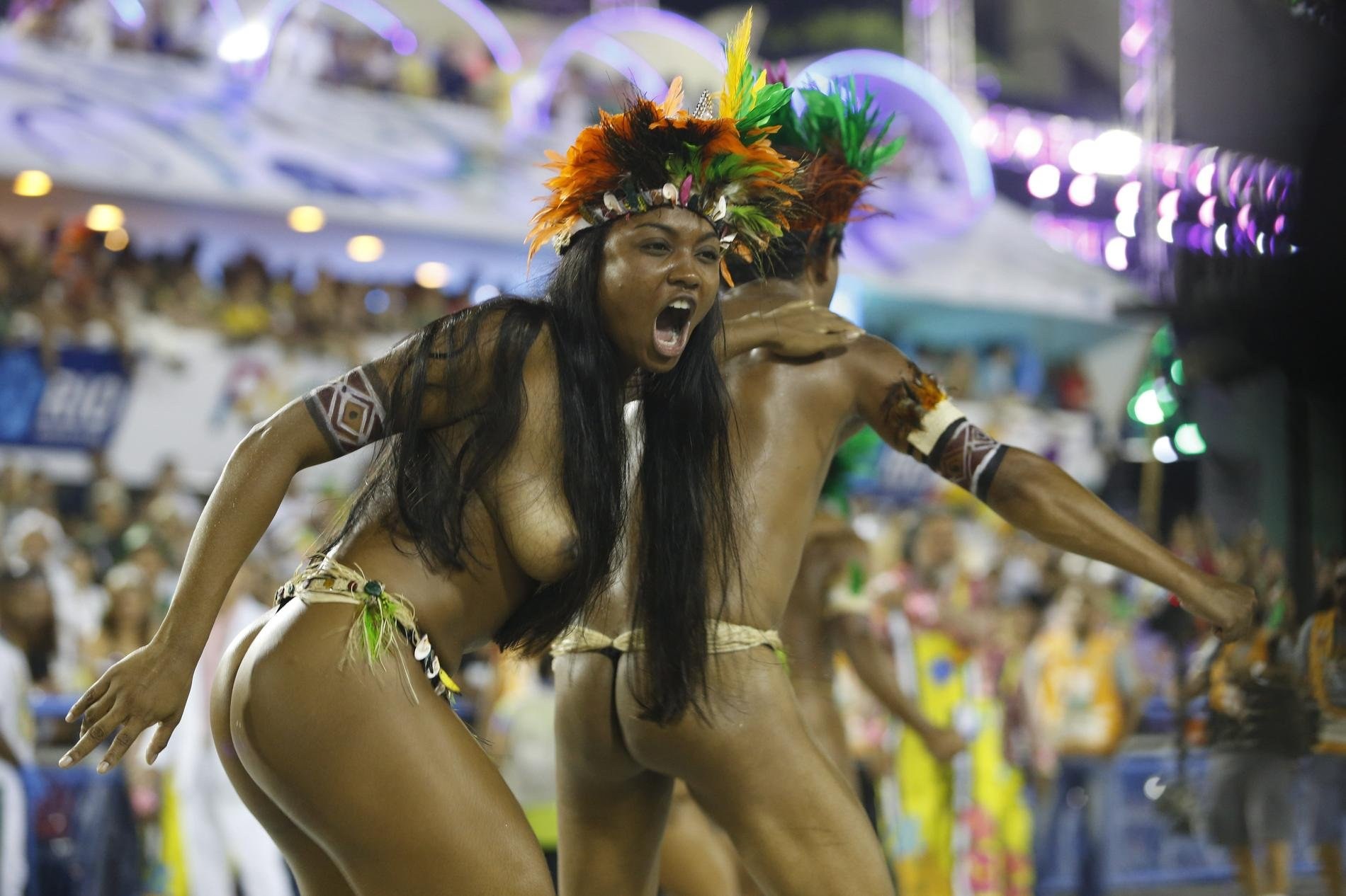 порно карнавале в бразилии фото 45