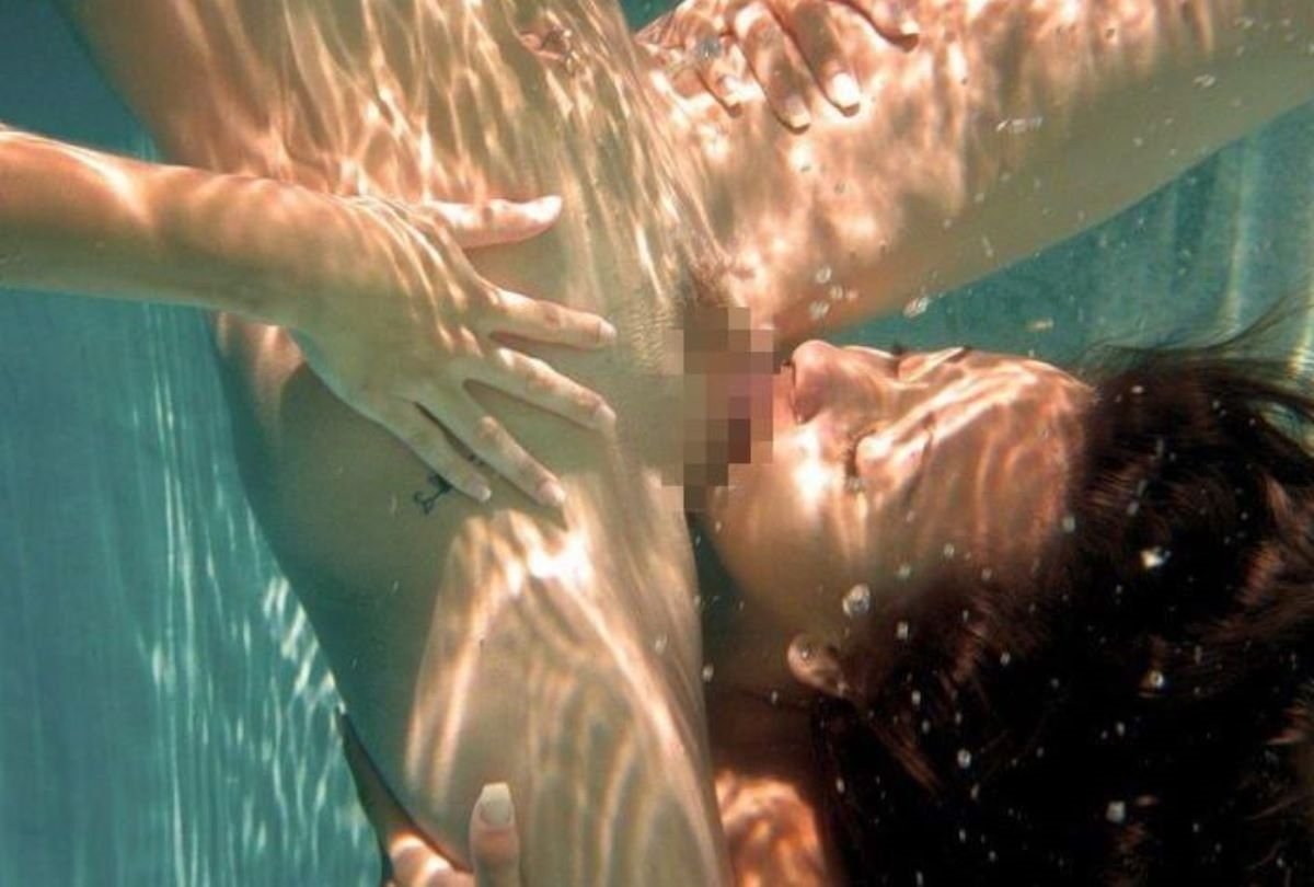 Порно оргазм под водой фото 115