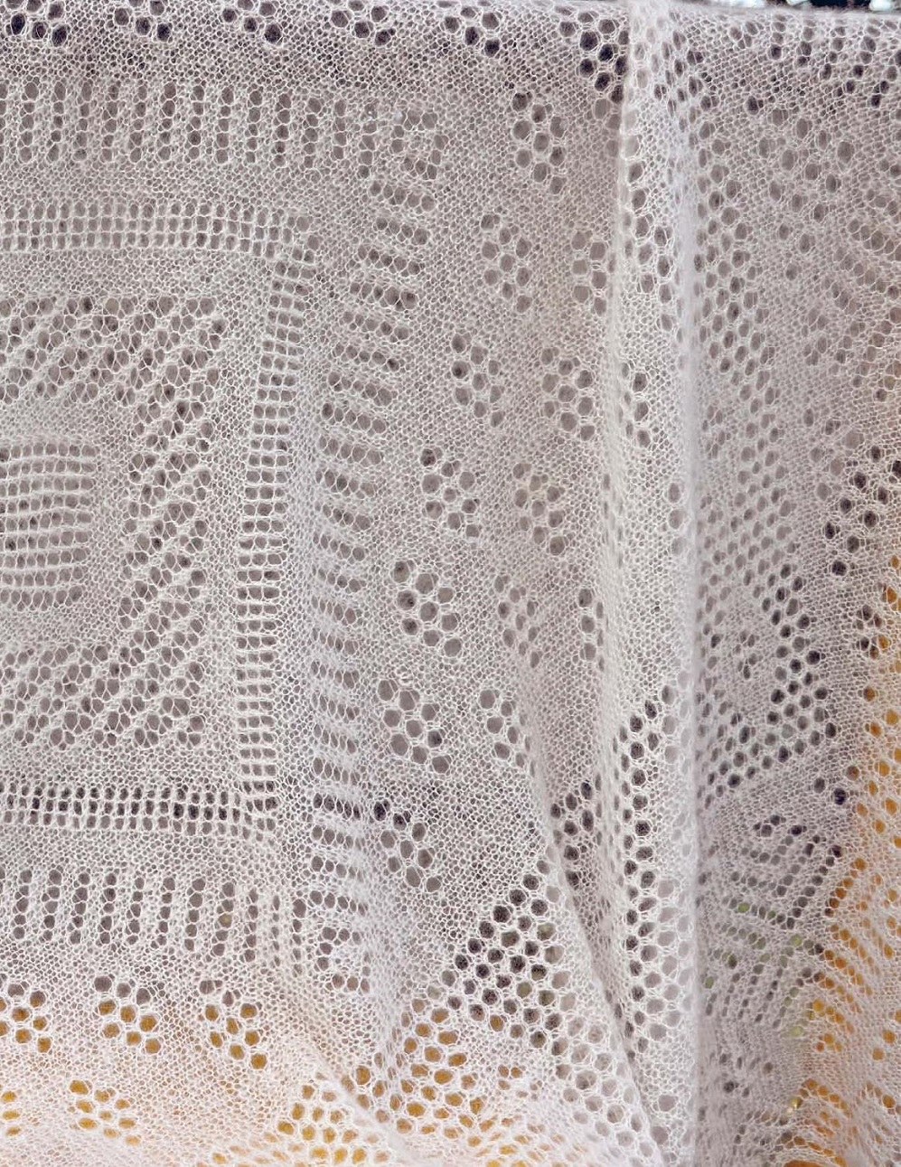 Пуховый платок Белоусова