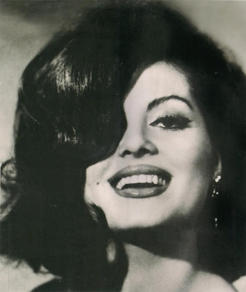 Тюркан Шорай-эро секси отрывки из фильмов