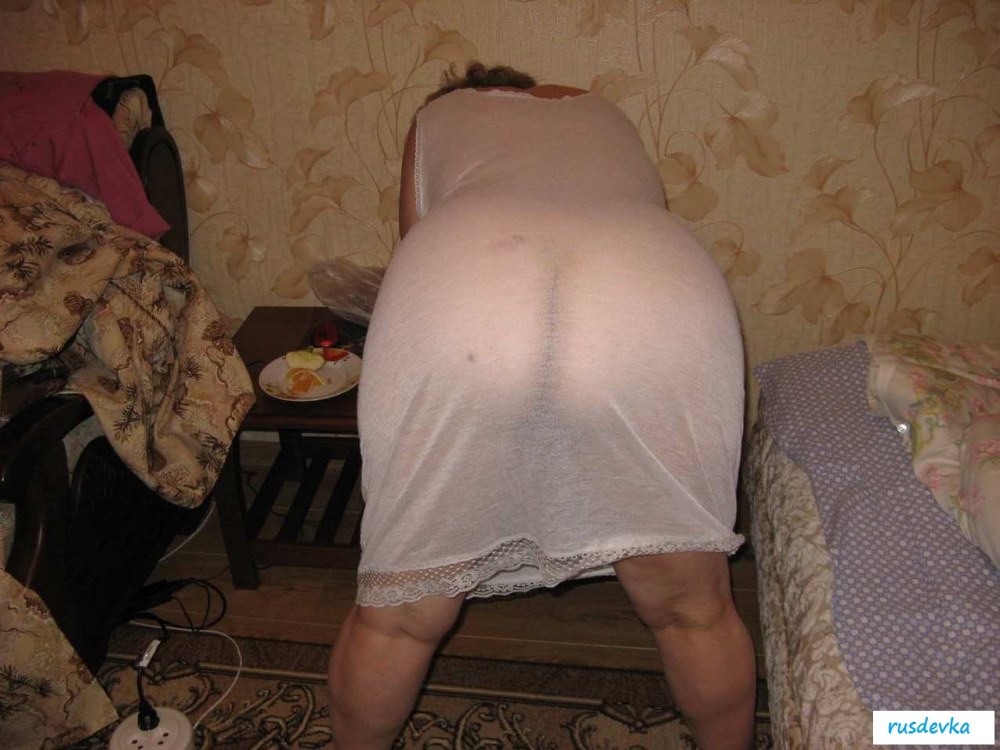 Под юбками панталоны эротика.Лезби сэкс