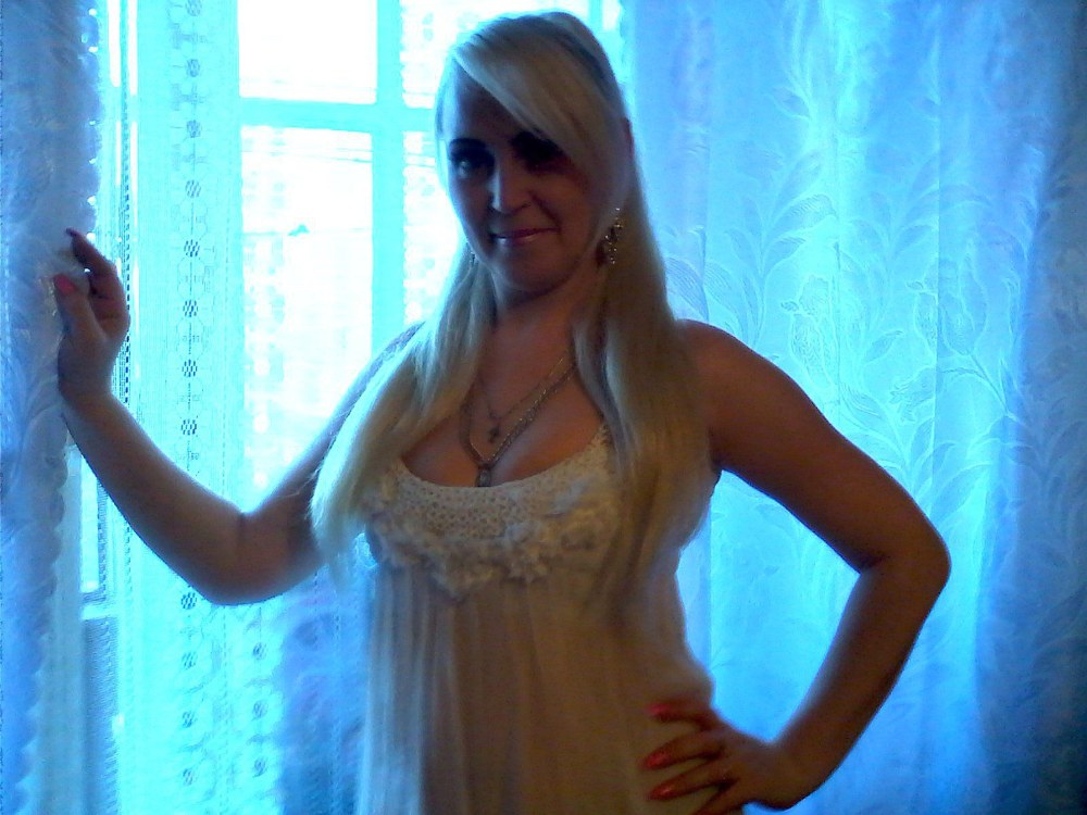 Знакомиться красивые девушки блондинки