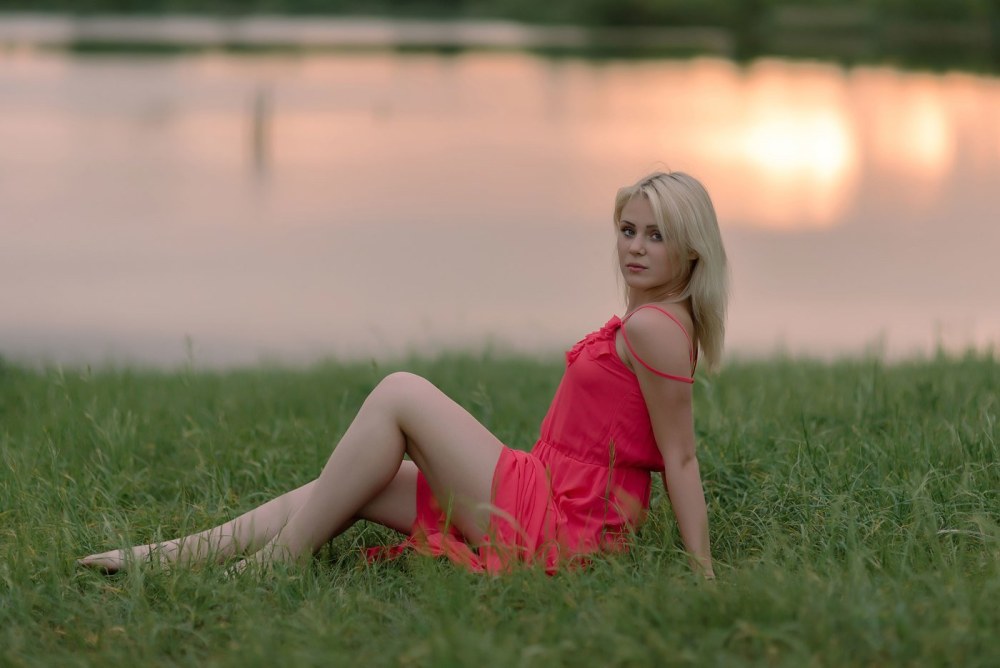 Девушка блондинка