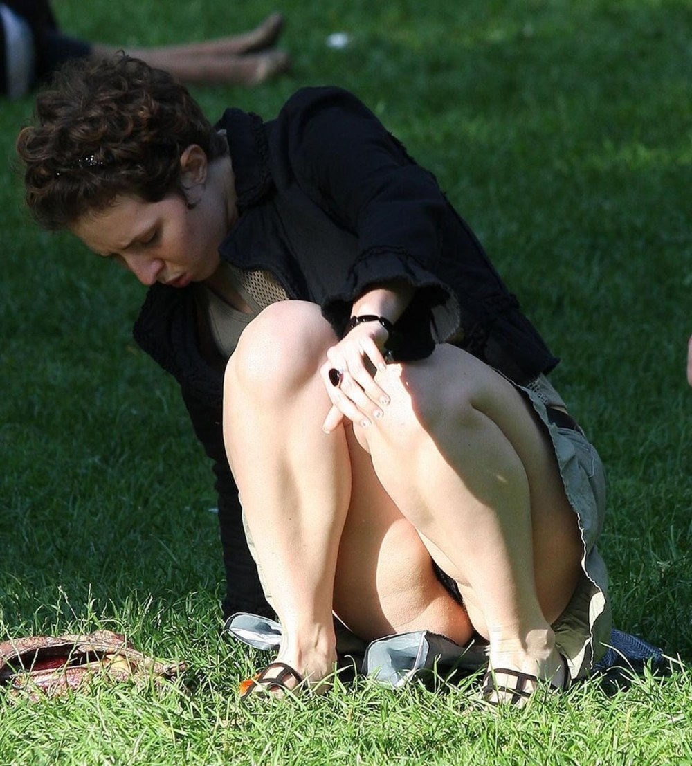 Раздвинула ножки частное