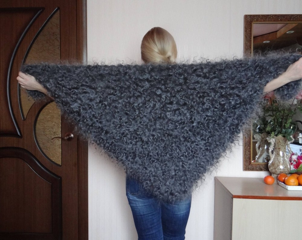 Оренбургский пуховый платок вязальщицы