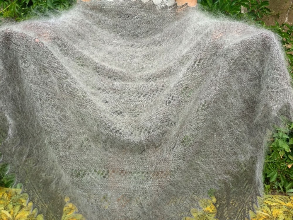 Пуховые платки фетишизм