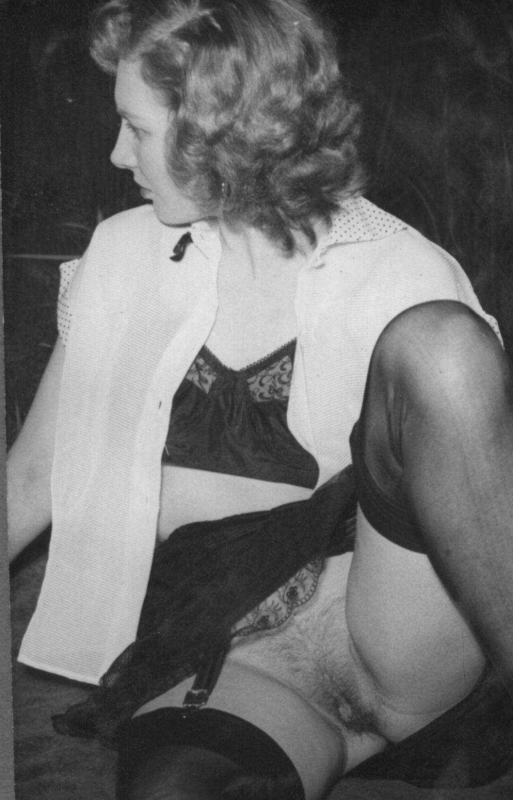 Ретро женщины без трусиков