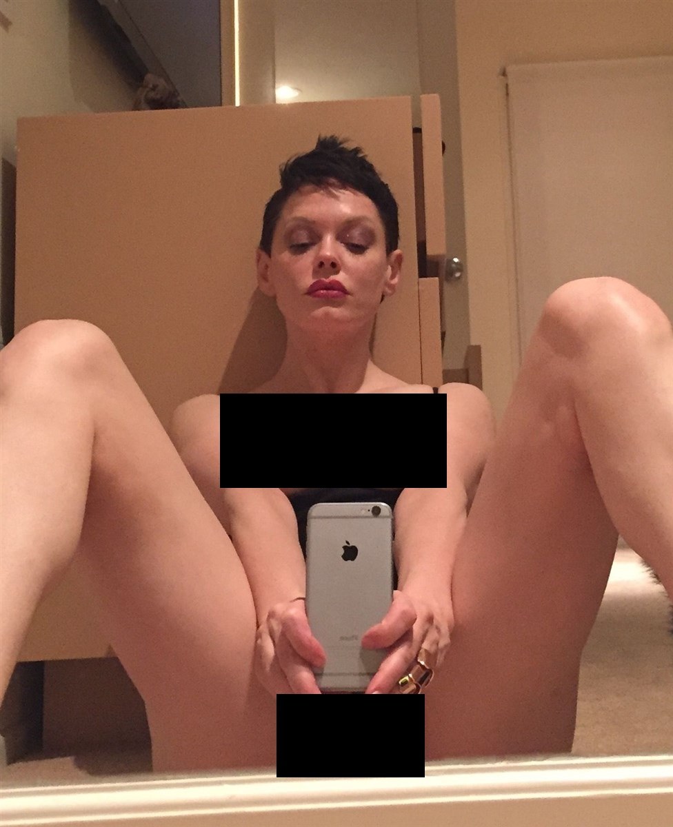 Интимные фото знаменитостей