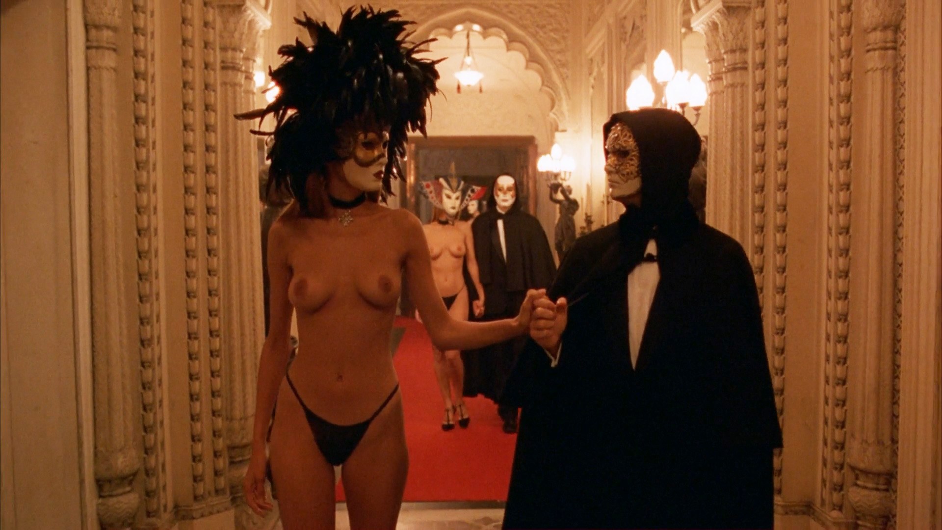 Nude scenes in eyes wide shut