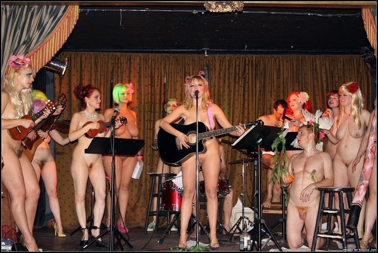 Порно вокально инструментальные ансамбли с голыми участницами - порно фото адвокаты-калуга.рф