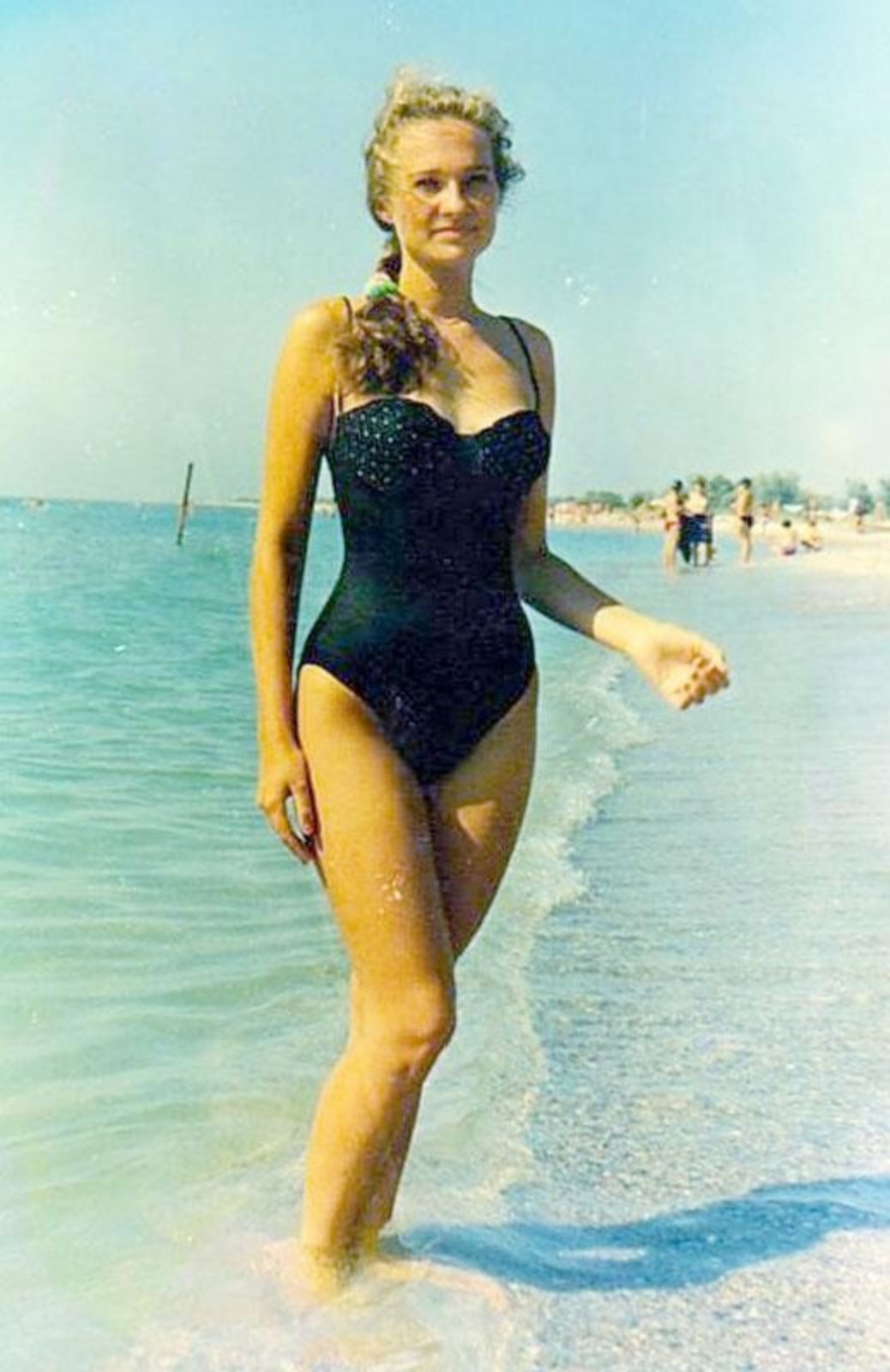юлия тимошенко в молодости в купальнике на пляже