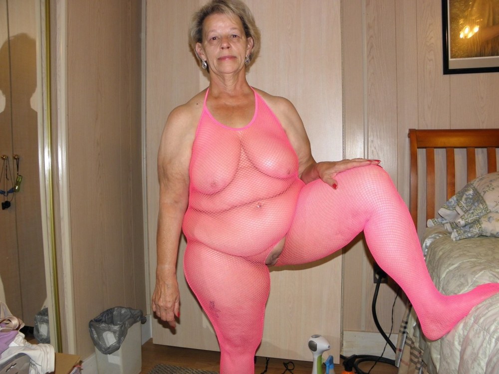 Старухи с большими бедрами