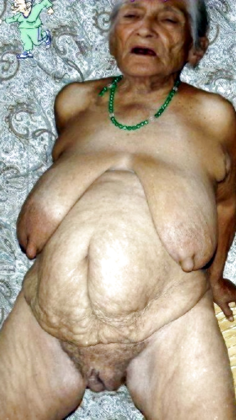 Старухи с большими отвисшими сиськами