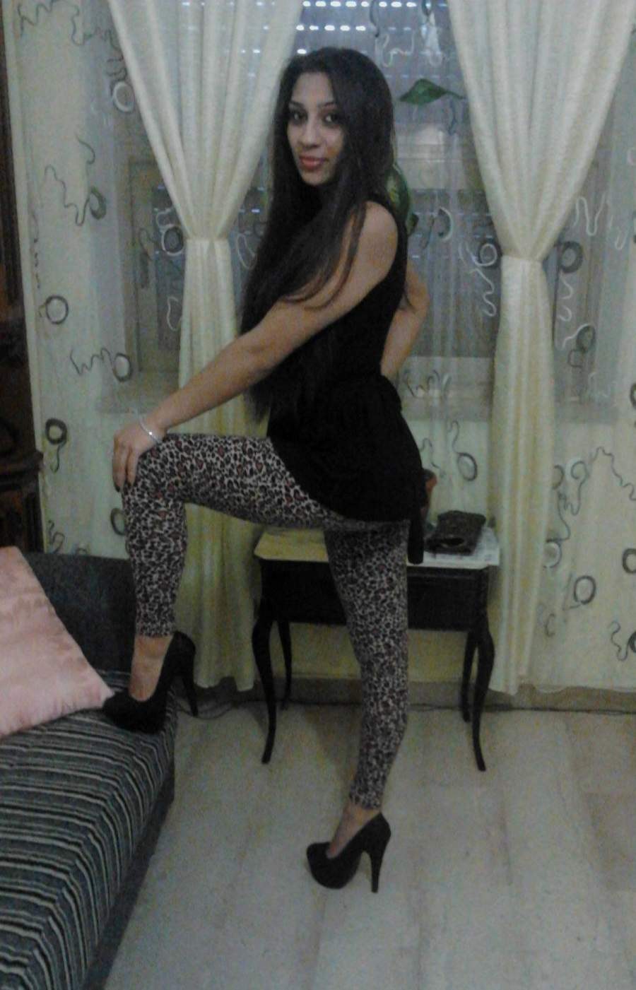 Азербайджанские девушки в чулках