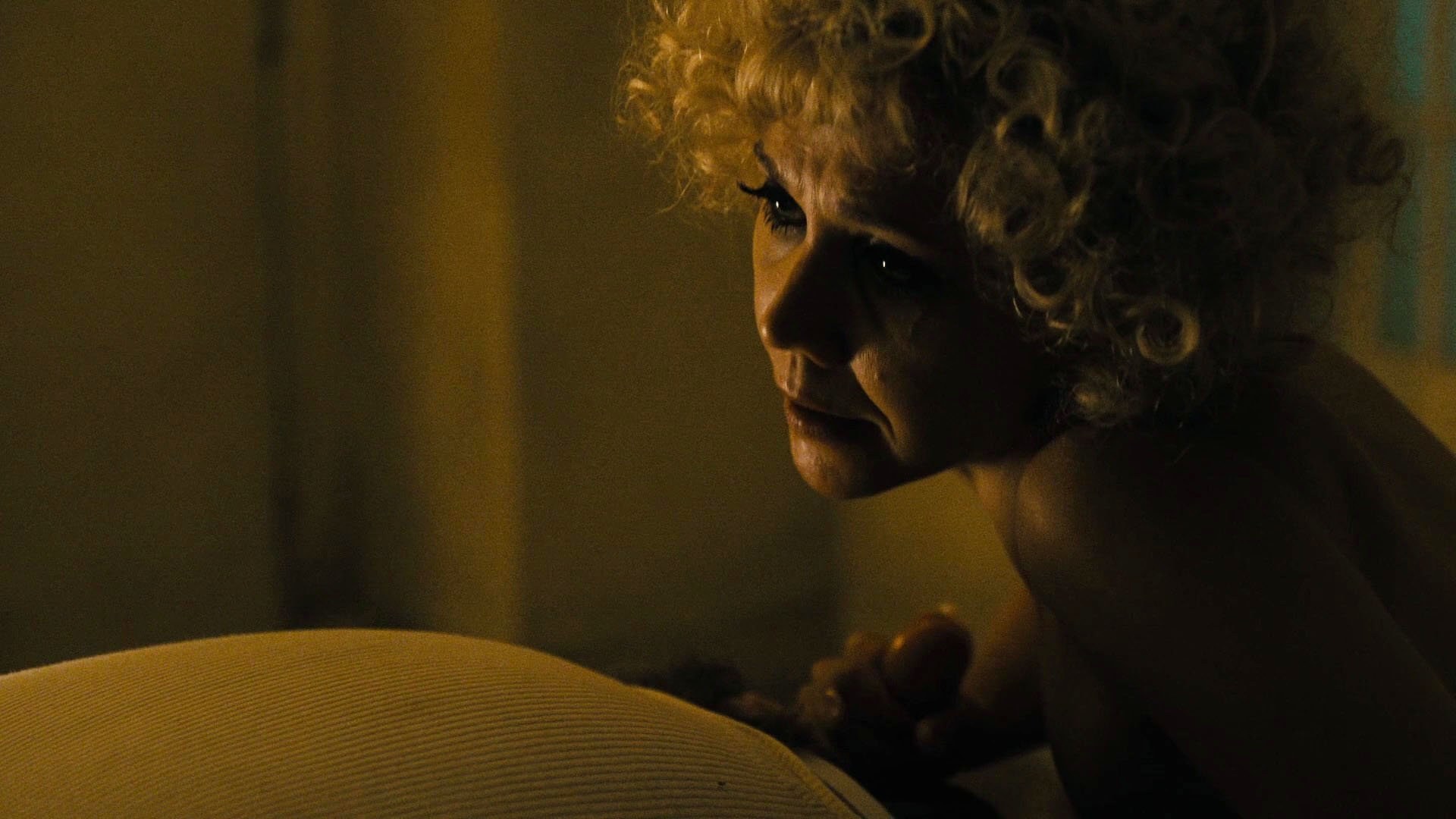 Maggie gyllenhaal blowjob