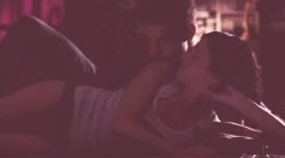 Страстное желание гиф