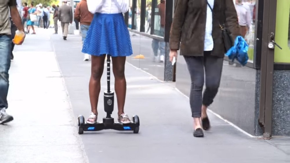 Разделась на набережной в Анапе