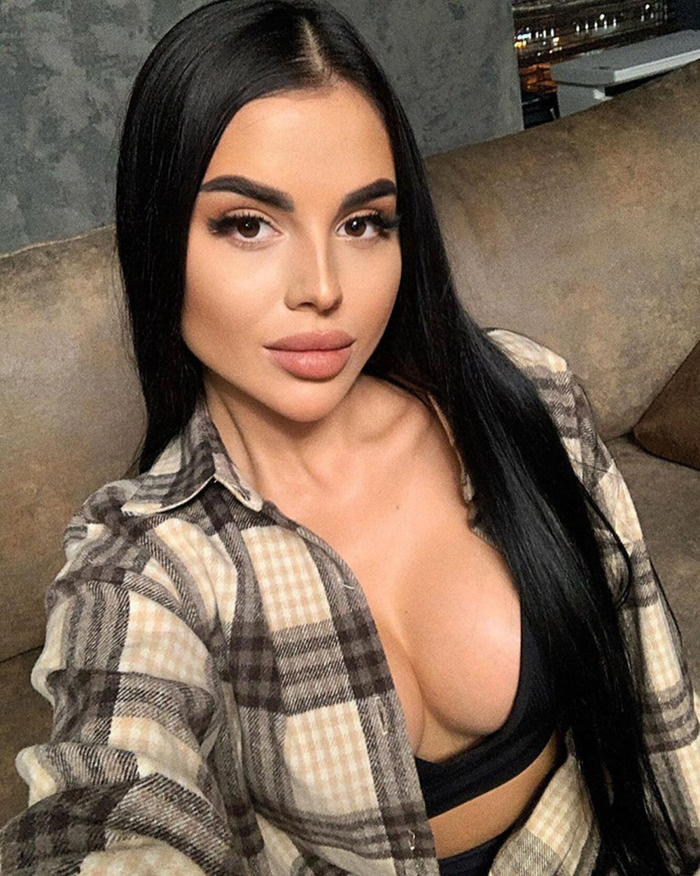 Яна Шафеева дом 2