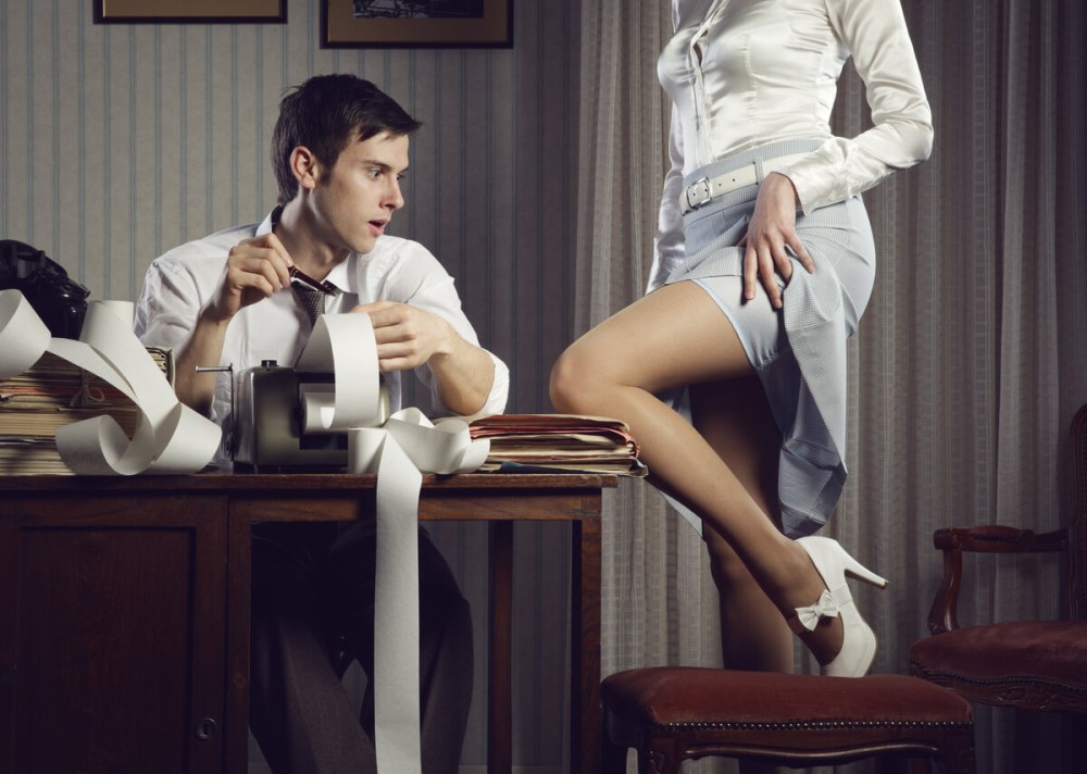 Поцелуй в бедро