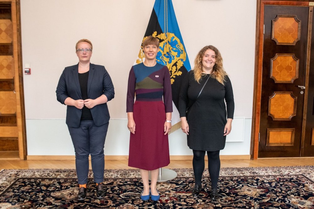 Керсти Кальюлайд ноги