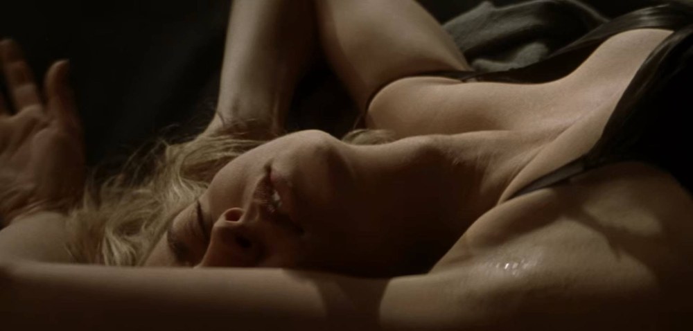 Анна Казючиц голая в фильме