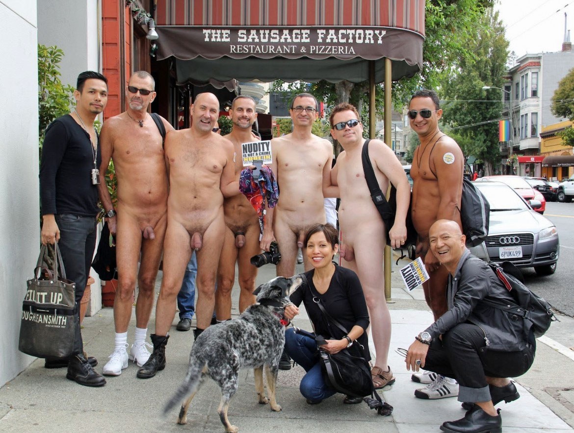 голые раздетые парни на улице (120) фото