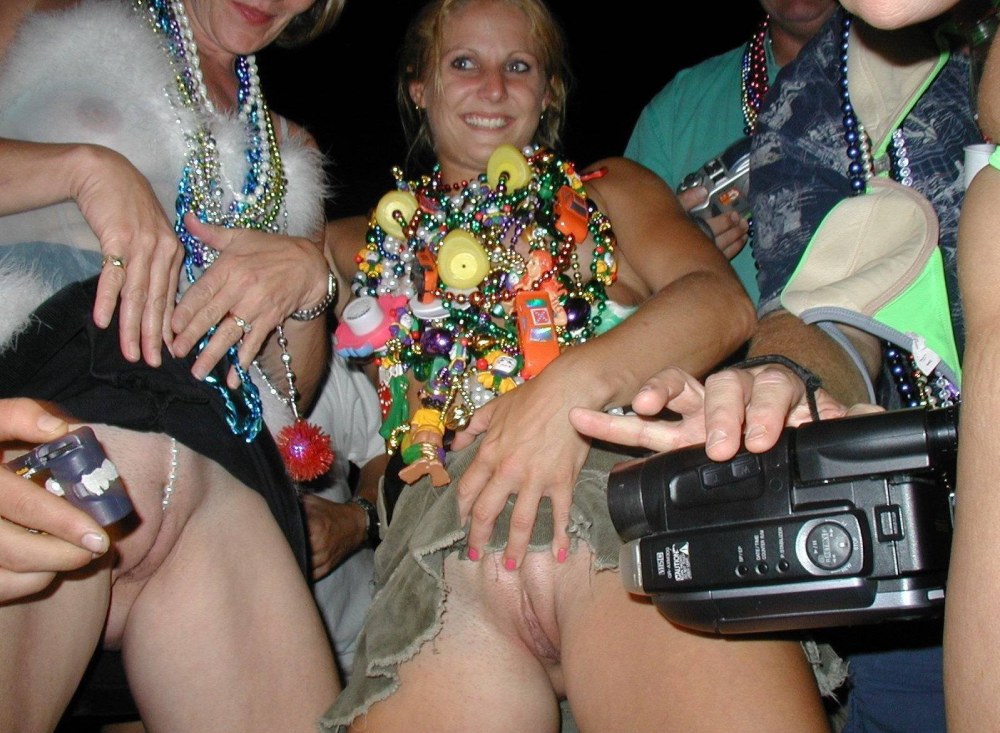 Засветилась без трусиков