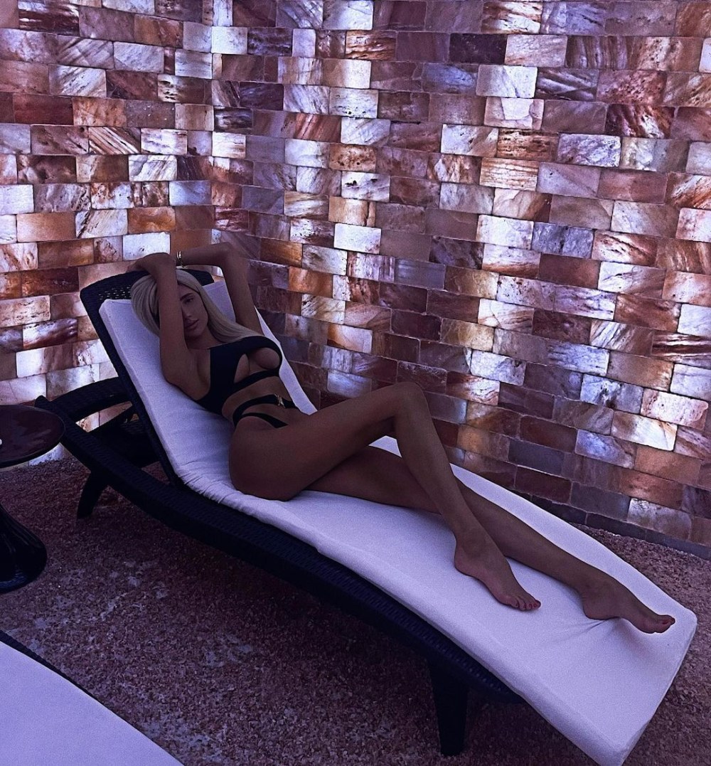 Саша Дони Instagram