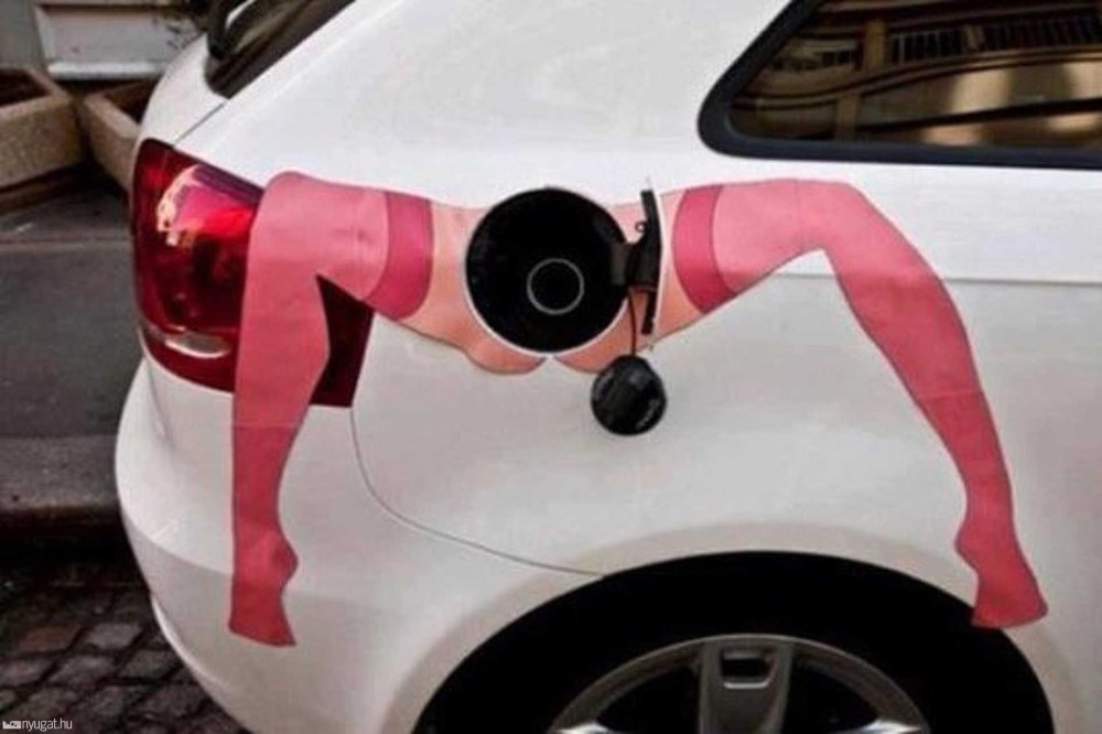 Трусы на автомобиле