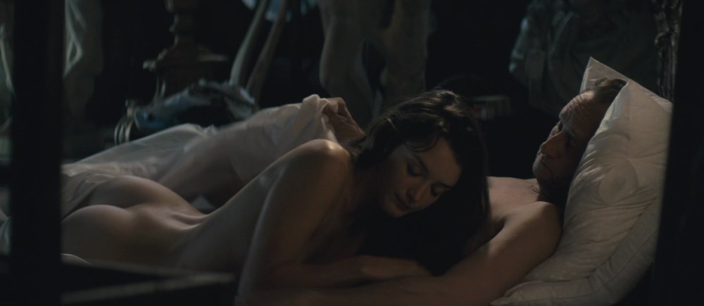 Молода и прекрасна фильм 2013 Марина вакт голая