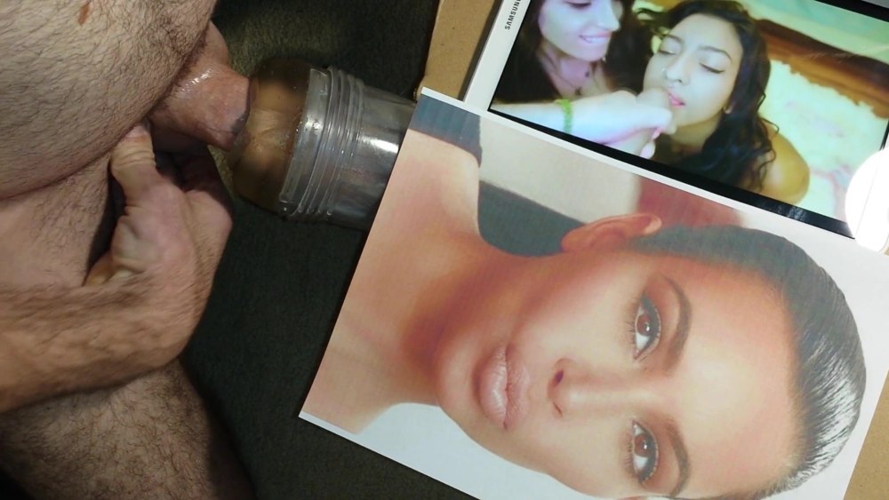 Ким Кардашьян голая анал