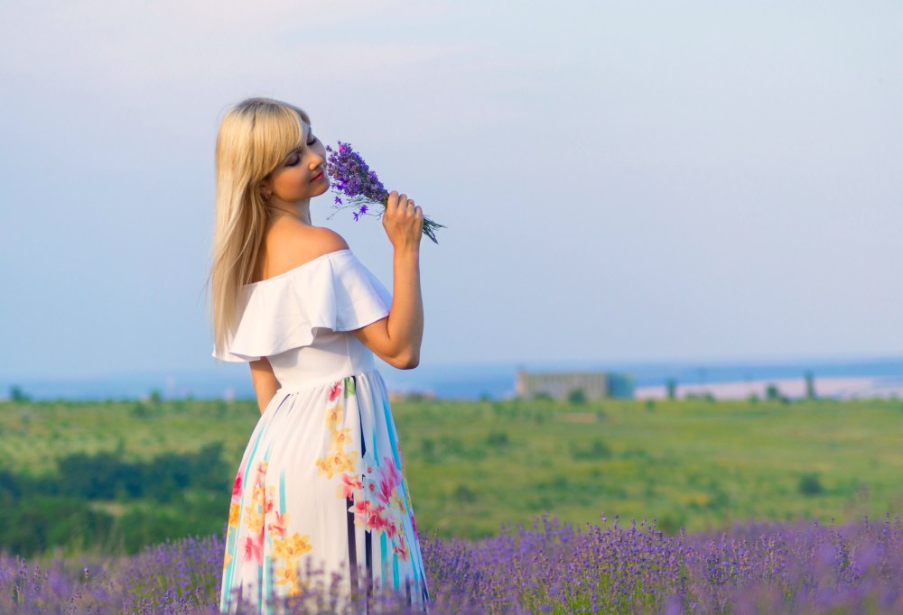 Надежда Баженова 14.09.1995