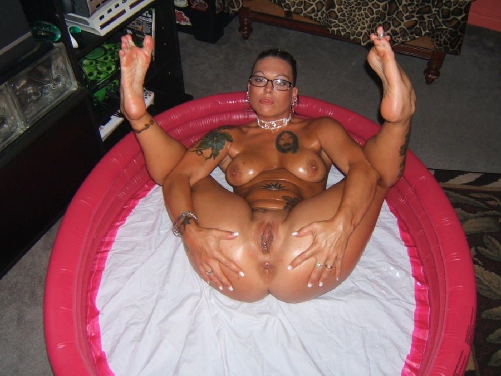 Голые дев с аномалиями