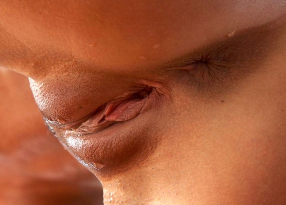 Волосатая попка блондинки