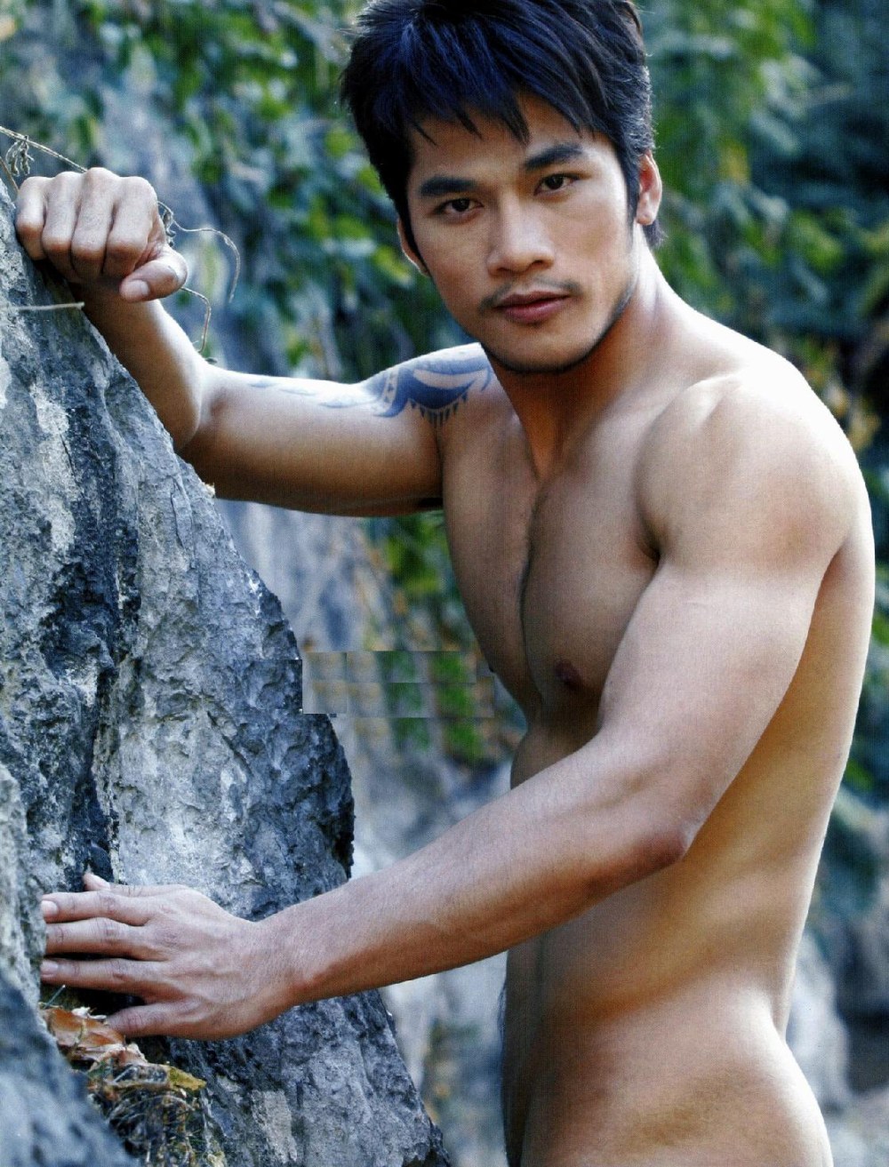 Голые кавказские парни