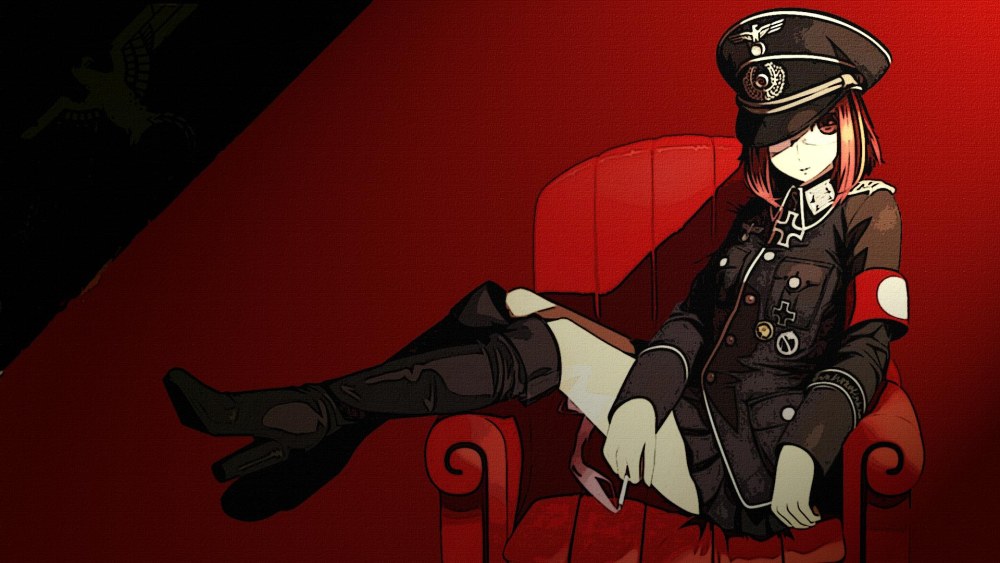 Огромная фуражка