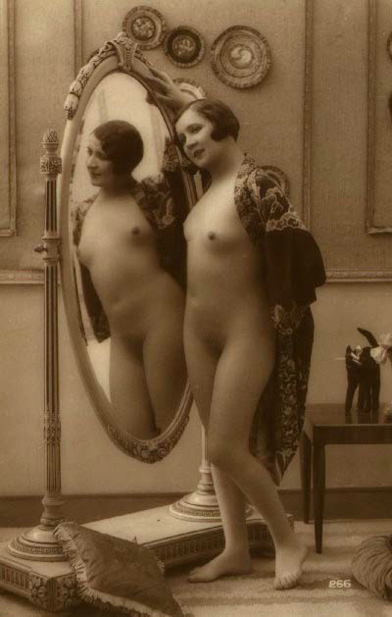 Старые эротические снимки