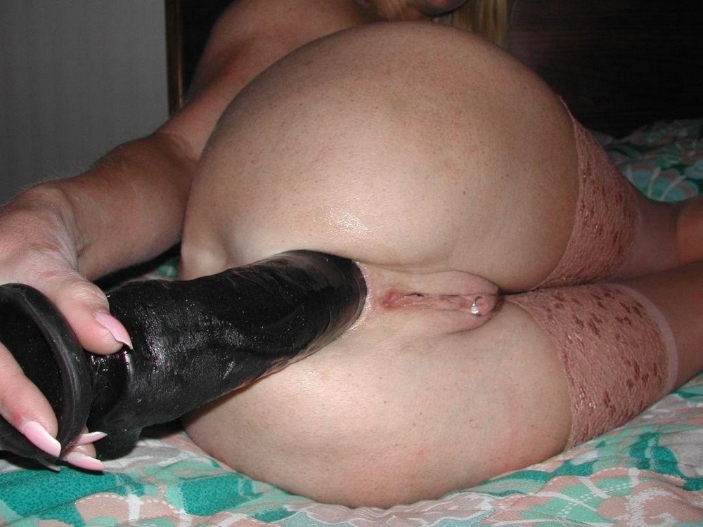 Огромные предметы в заднице