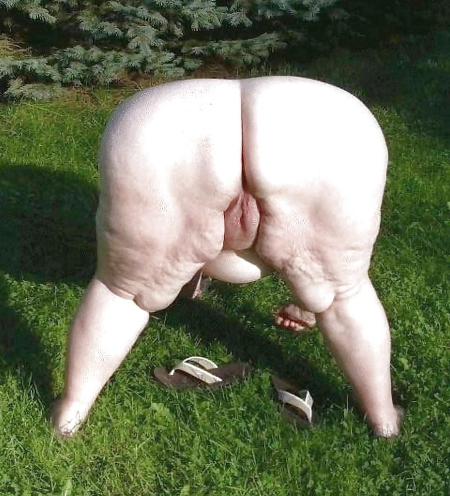 Жопы толстых старух без трусов