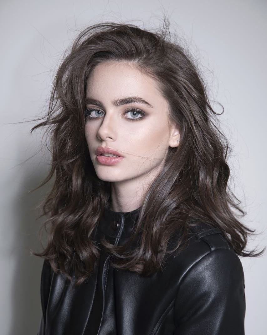 Яэль Шелбия