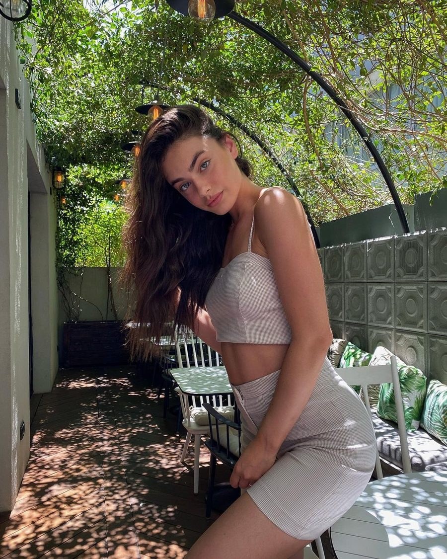 Яэль Шелбия Возраст