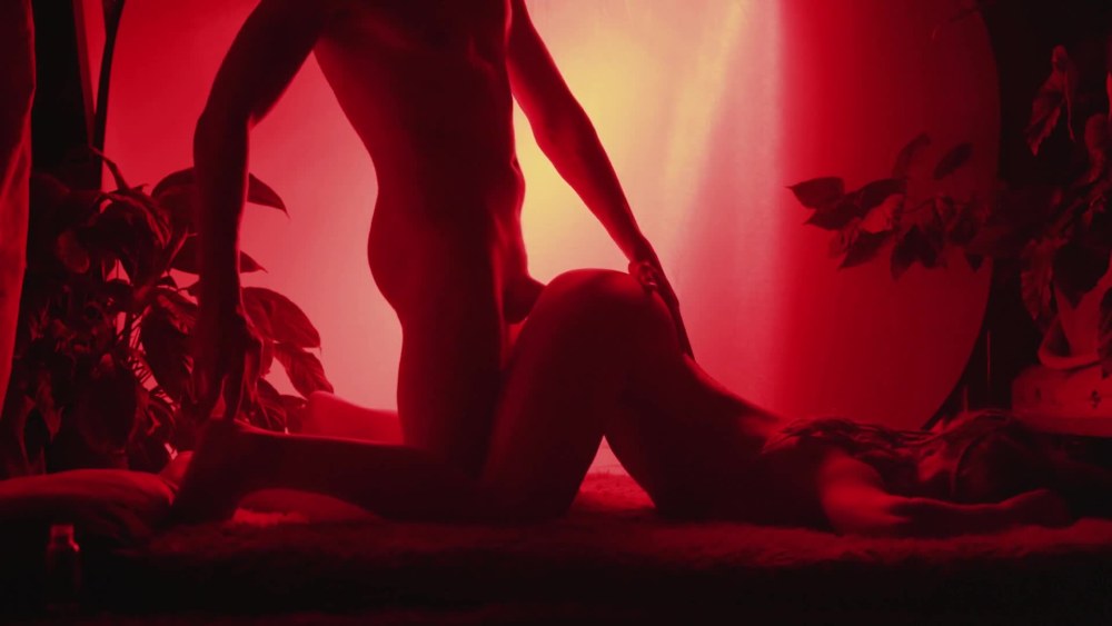 Эротическая фотосессия в Красном свете