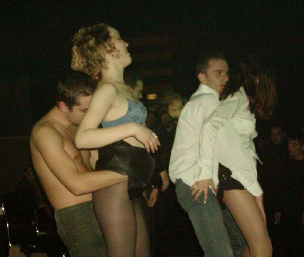 Деревенский стриптиз клуб