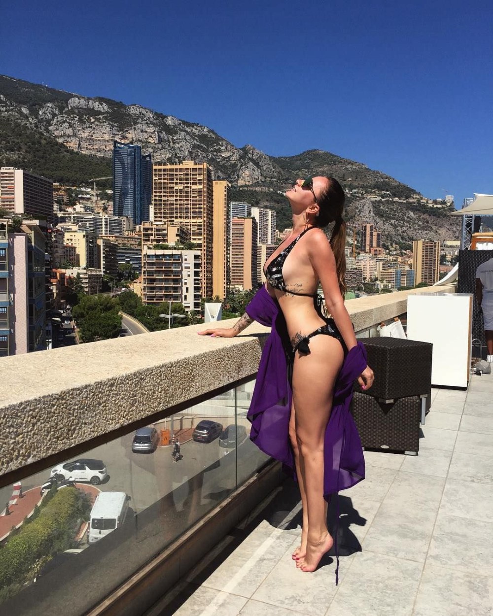 Анна Дзюба ножки