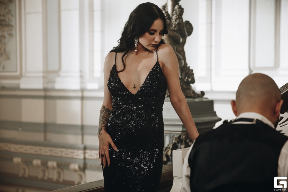 Артик красивая платье