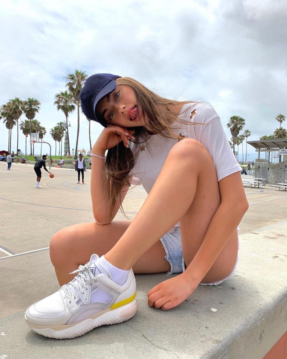 Яэль Шелбиа слив голой