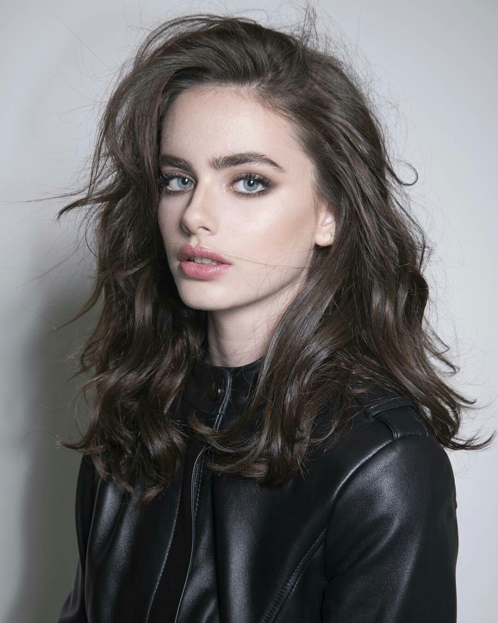 Яэль Шелбиа модель